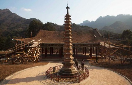 Il tempio Poyon, in Corea del Nord